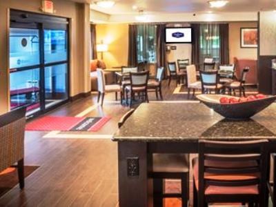 Hampton Hotel 3*